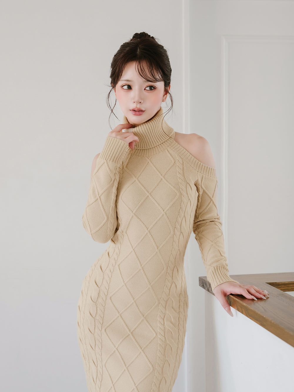 モデル：158cm（着用サイズ：FREE　着用カラー：BEG）