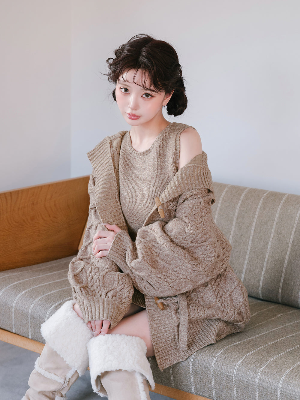 モデル：158cm（着用サイズ：FREE　着用カラー：MOC）