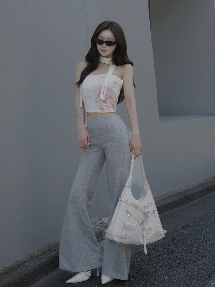 モデル：158cm（着用サイズ：FREE　着用カラー：WHT）