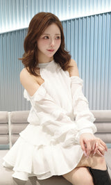 モデル：158cm（着用サイズ：FREE　着用カラー：WHT）
