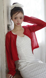 モデル：158cm（着用サイズ：FREE　着用カラー：RED）