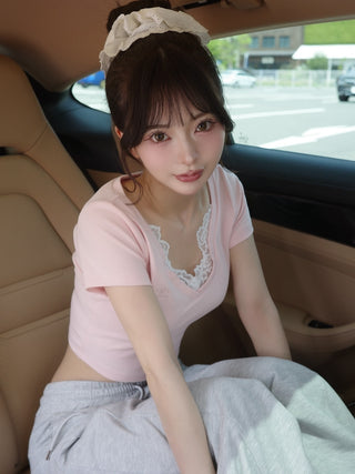 モデル：158cm（着用サイズ：FREE　着用カラー：PNK）