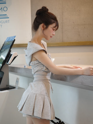 モデル：158cm（着用サイズ：FREE　着用カラー：GRY）