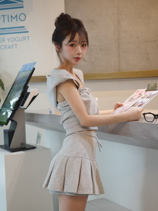 モデル：158cm（着用サイズ：FREE　着用カラー：GRY）