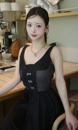 モデル：158cm（着用サイズ：FREE　着用カラー：BLK）