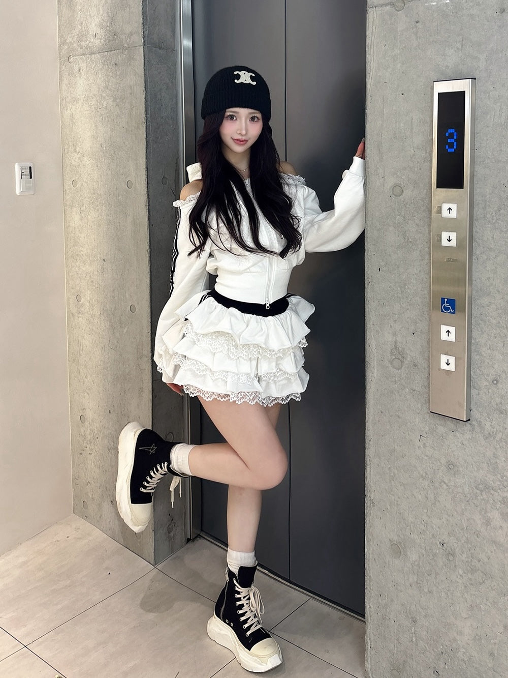 モデル：158cm（着用サイズ：FREE　着用カラー：WHT）