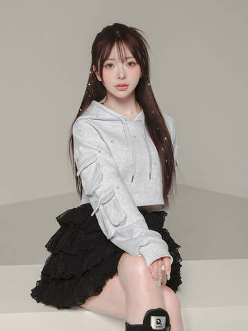 モデル：158cm（着用サイズ：FREE　着用カラー：GRY）