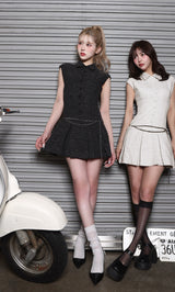 モデル：165cm（着用サイズ：FREE　着用カラー：BLK）
モデル：158cm（着用サイズ：FREE　着用カラー：WHT）