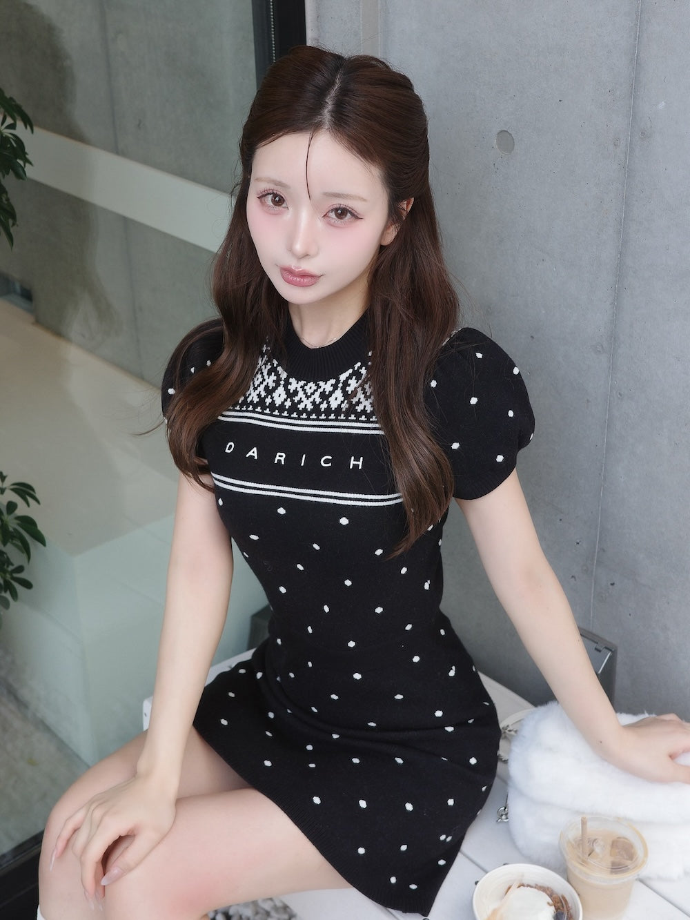 モデル：158cm（着用サイズ：FREE　着用カラー：BLK）