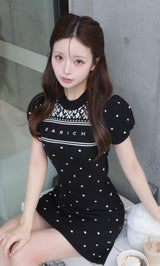 モデル：158cm（着用サイズ：FREE　着用カラー：BLK）