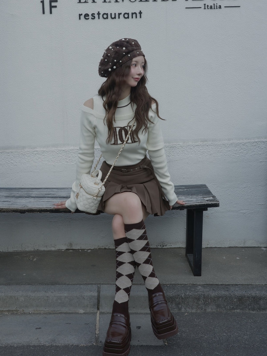 モデル：158cm（着用サイズ：FREE　着用カラー：BEG）