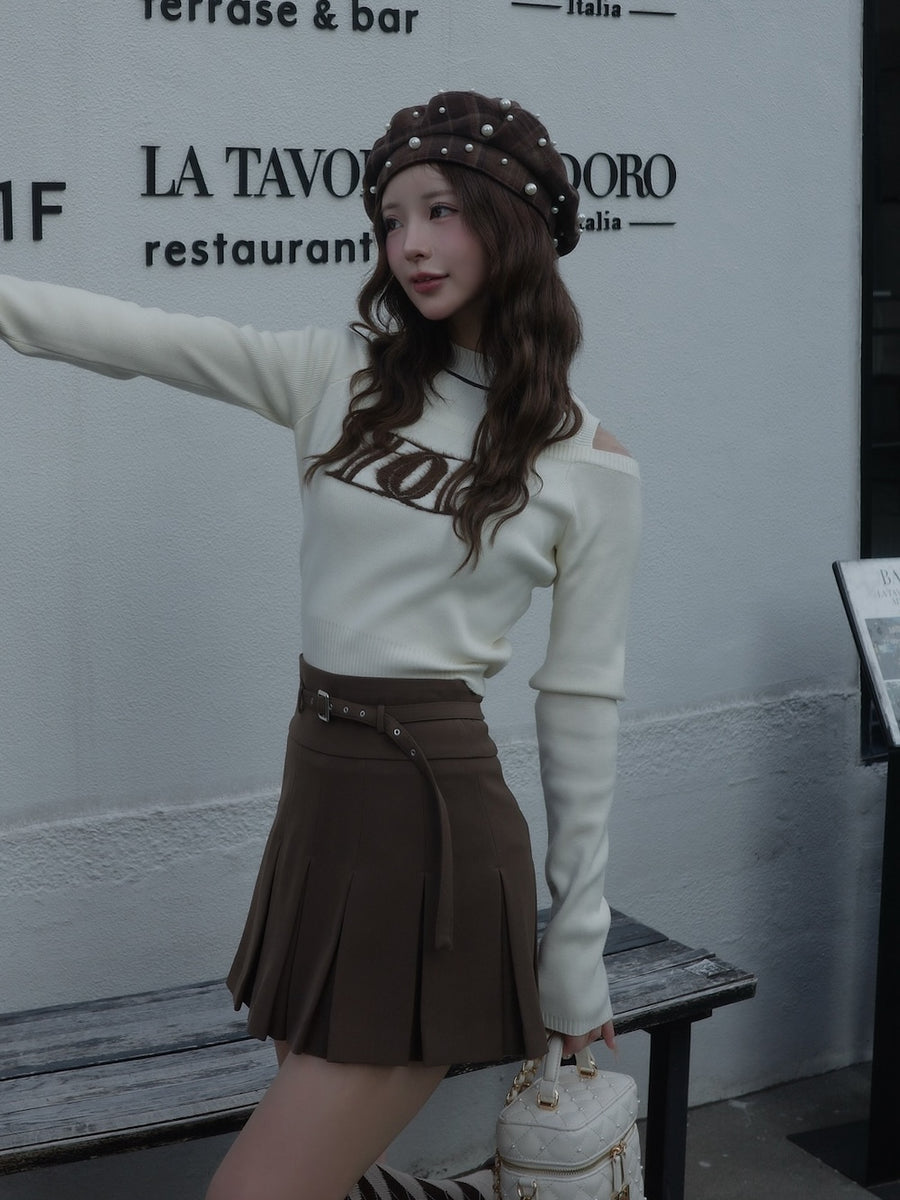 モデル：158cm（着用サイズ：FREE　着用カラー：BEG）