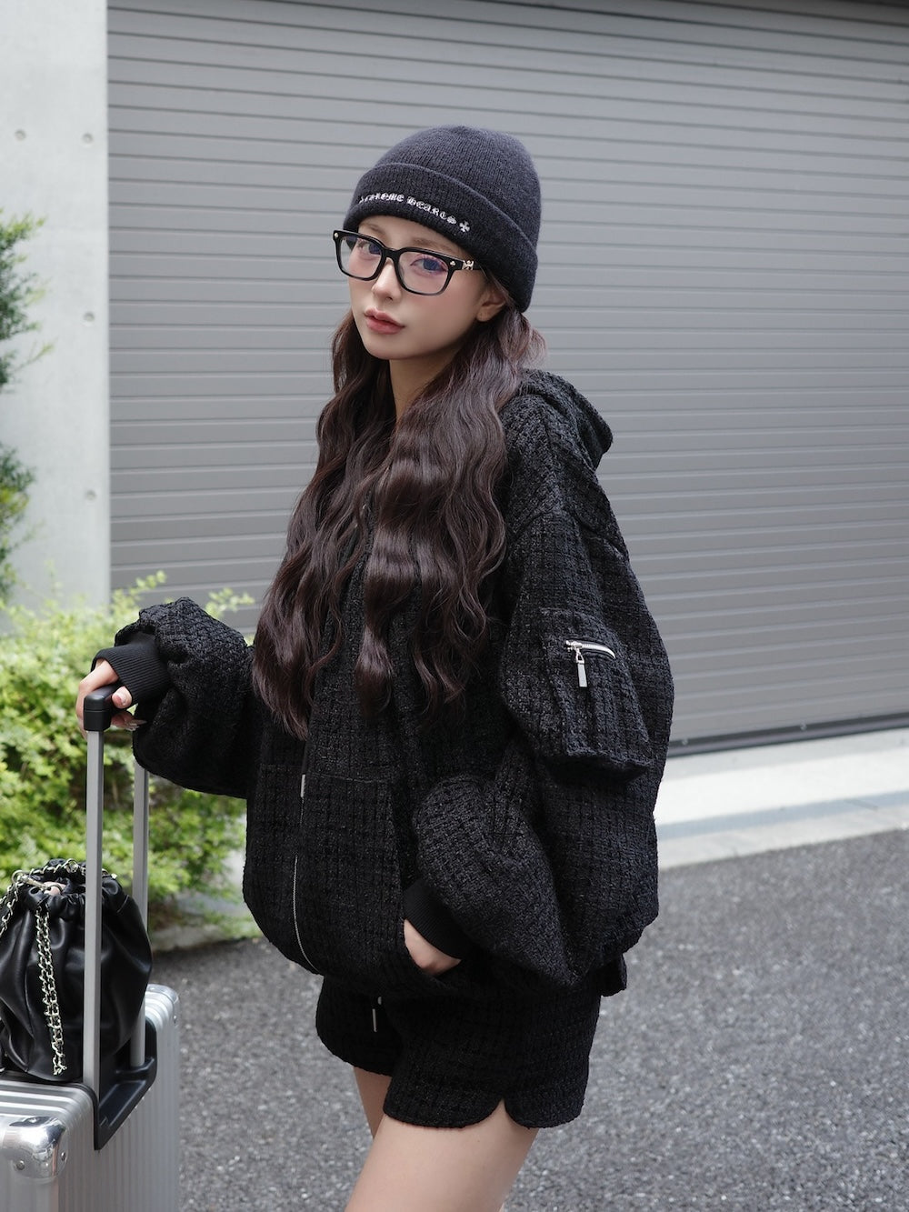 モデル：158cm（着用サイズ：FREE　着用カラー：BLK）