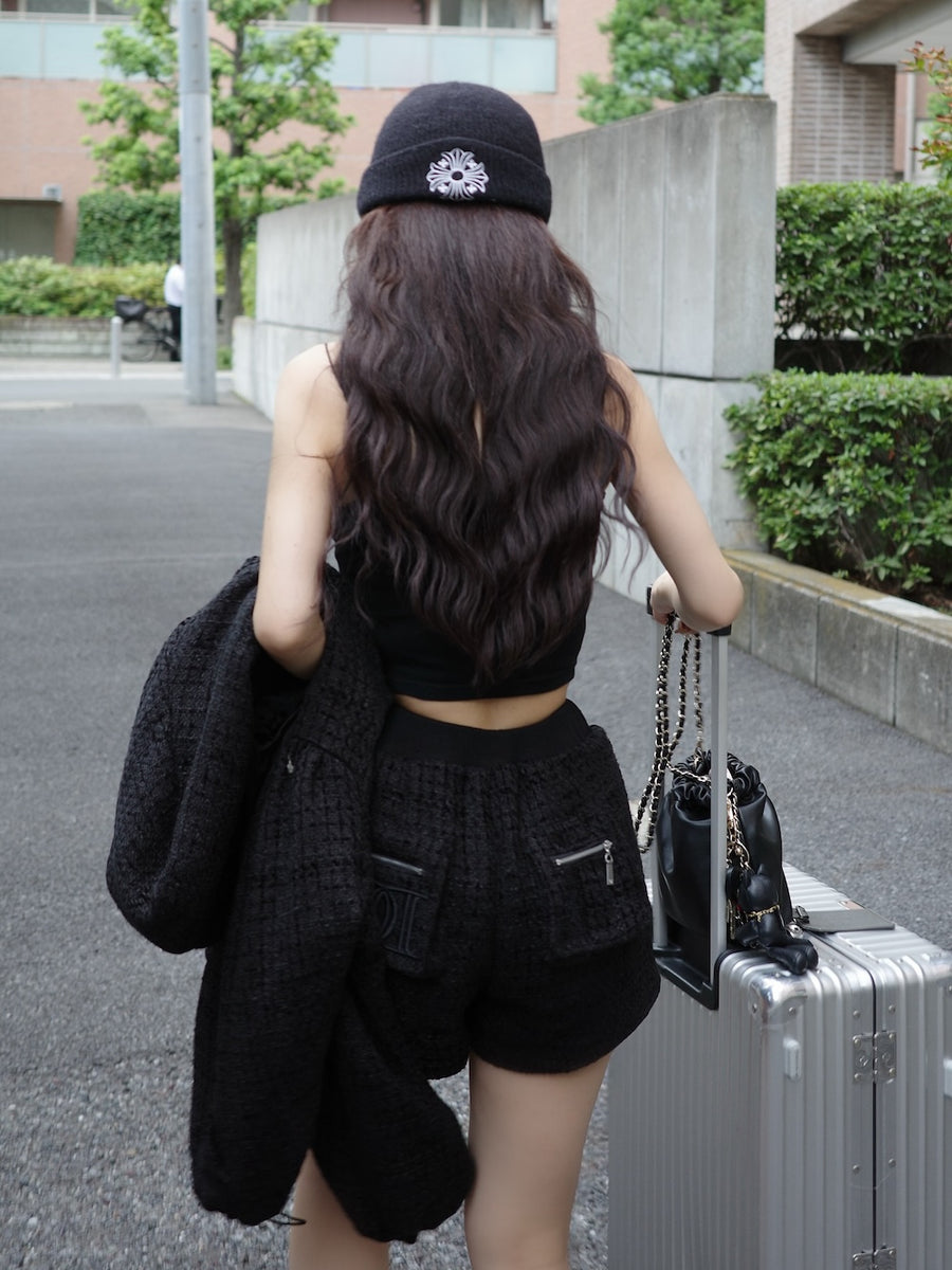 モデル：158cm（着用サイズ：FREE　着用カラー：BLK）