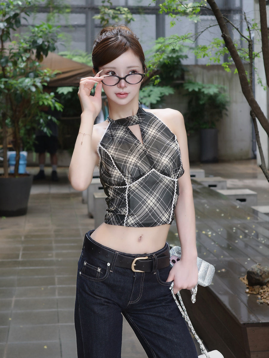 モデル：158cm（着用サイズ：FREE　着用カラー：BLK）