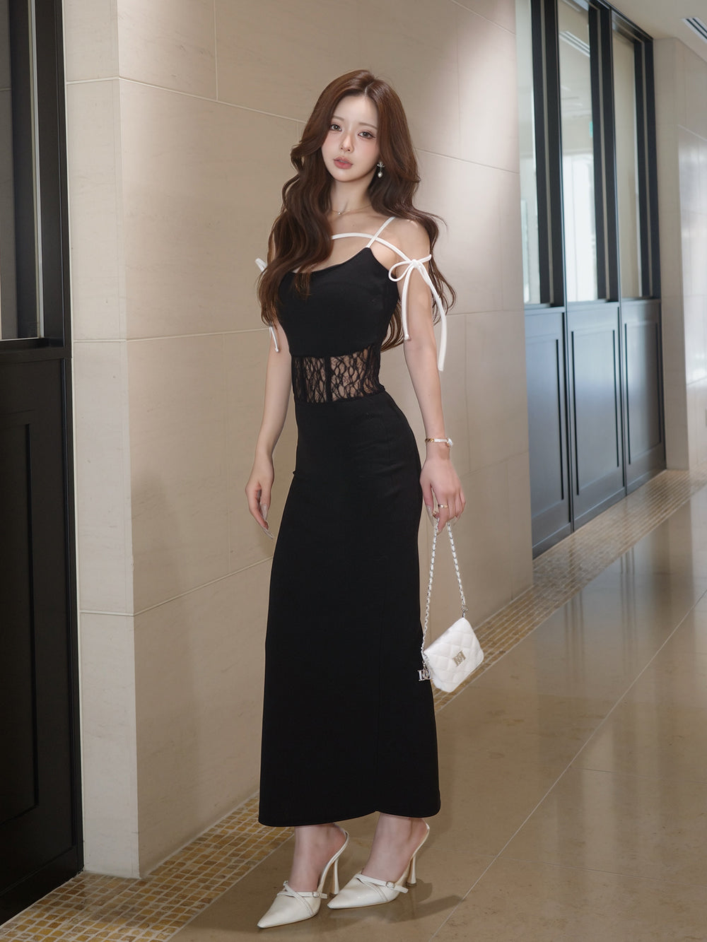 モデル：158cm（着用サイズ：FREE　着用カラー：BLK）