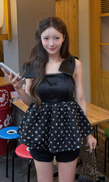 モデル：158cm（着用サイズ：FREE　着用カラー：BLK）