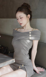 モデル：158cm（着用サイズ：FREE　着用カラー：GRY）