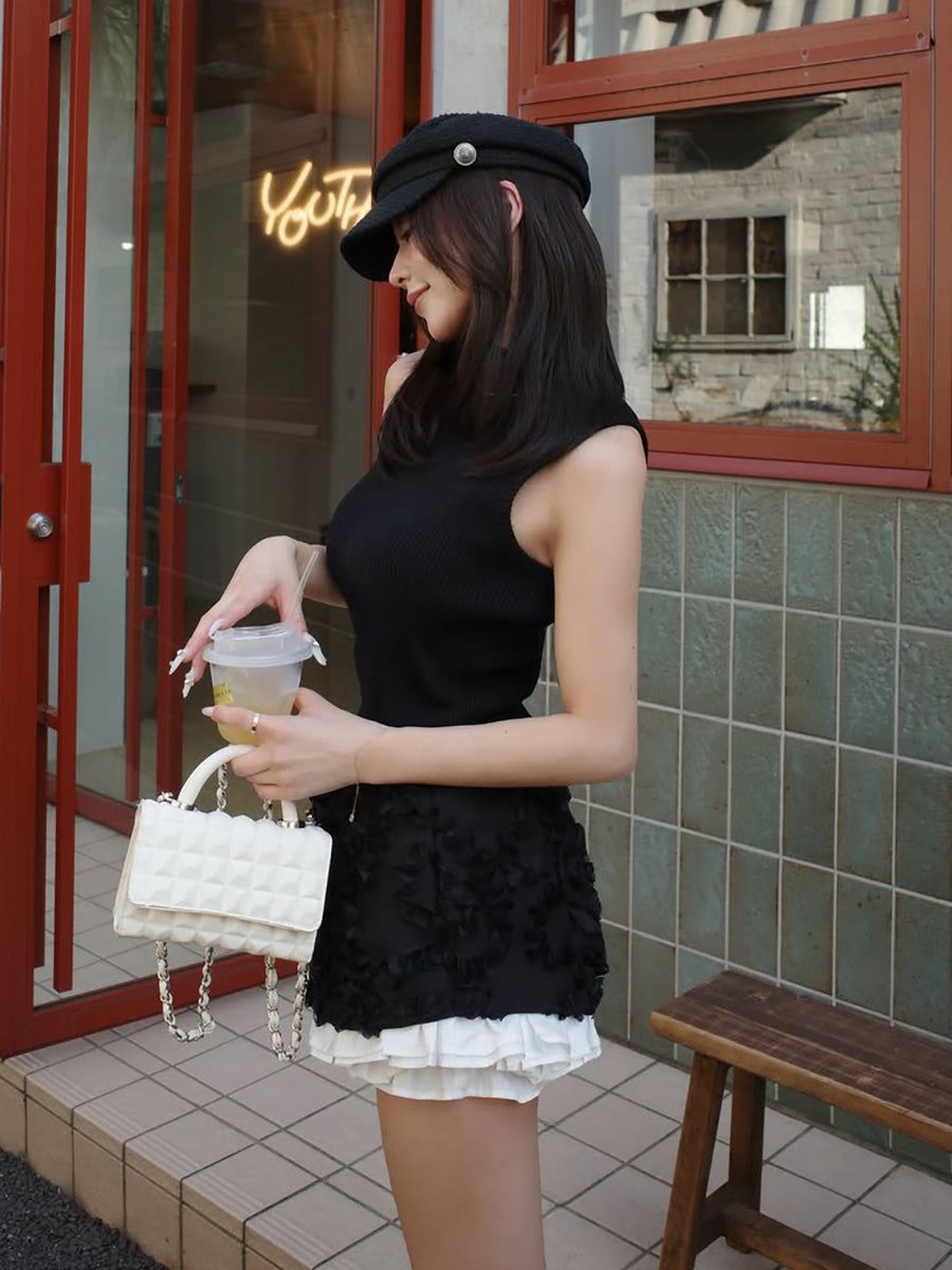 モデル：158cm（着用サイズ：FREE　着用カラー：BLK）