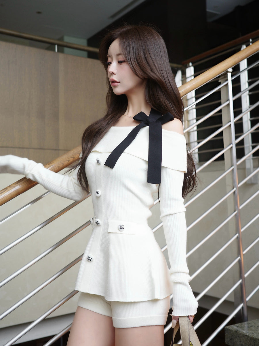 モデル：158cm（着用サイズ：FREE　着用カラー：WHT）