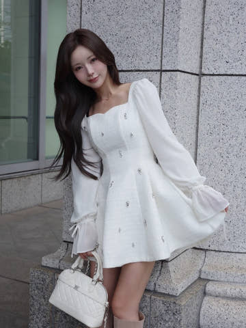 モデル：158cm（着用サイズ：FREE　着用カラー：WHT）
