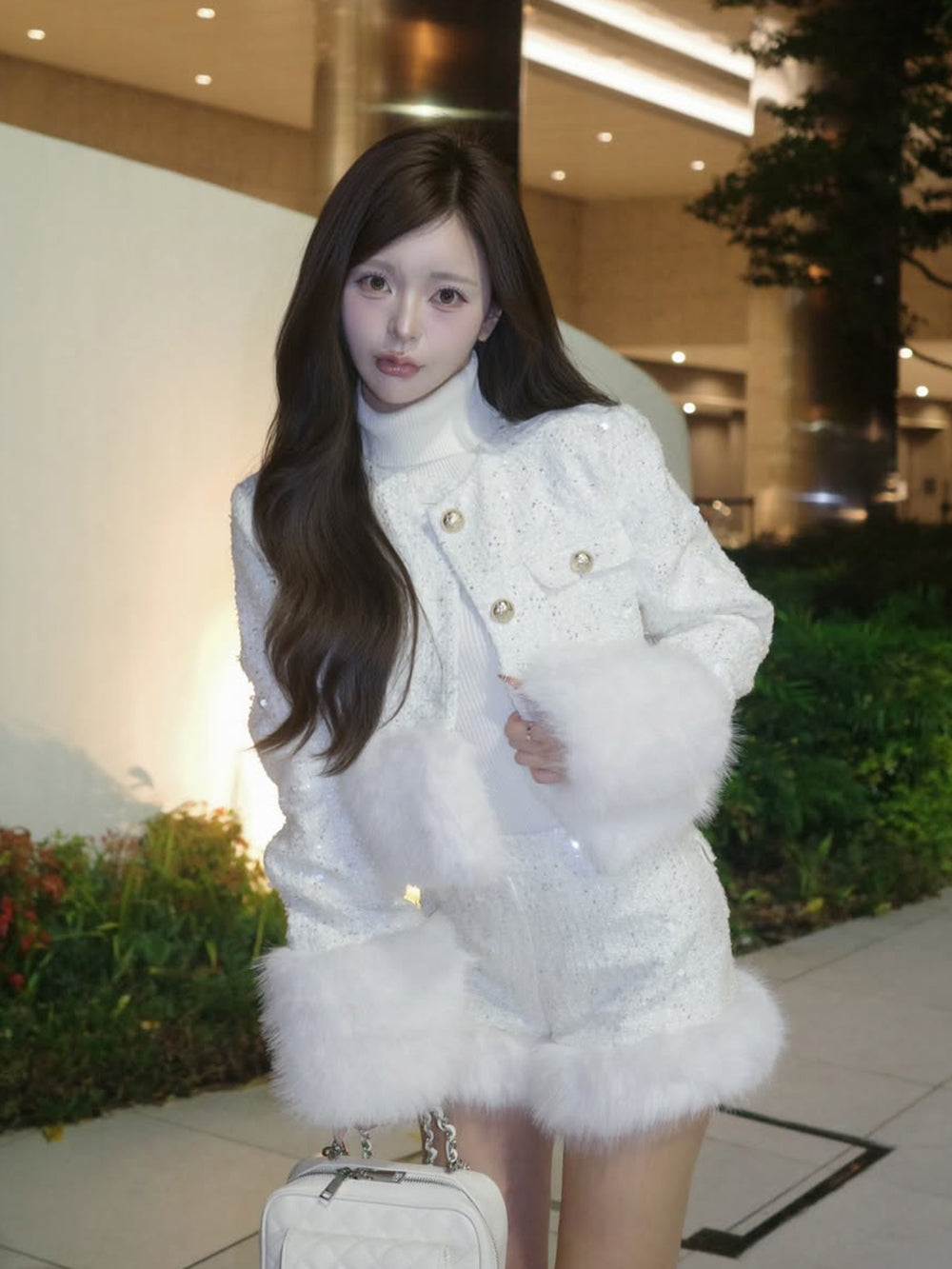 モデル：158cm（着用サイズ：S　着用カラー：WHT）