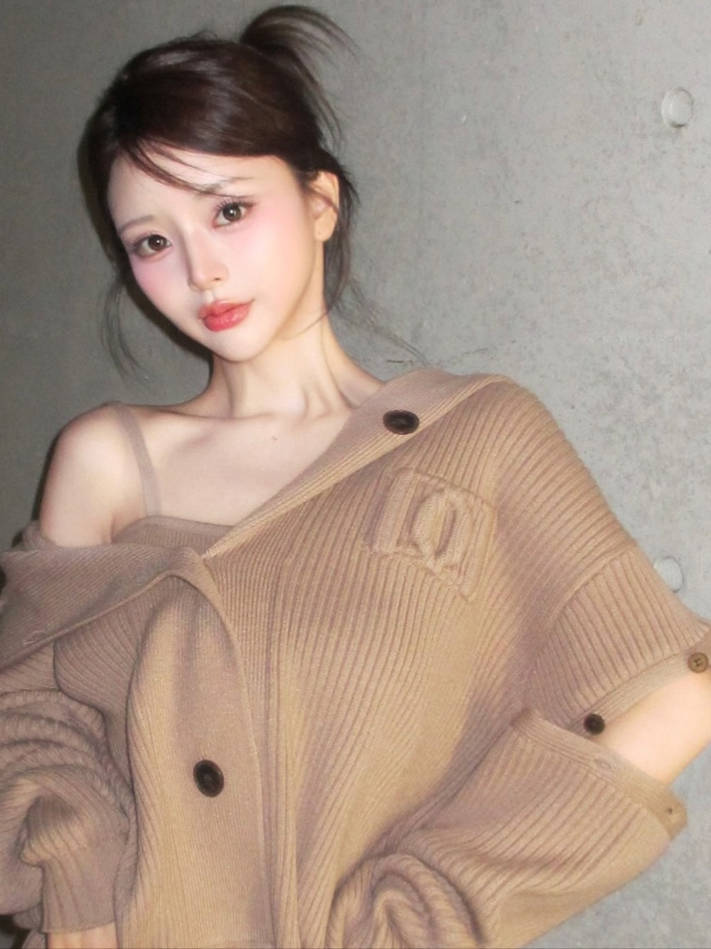 モデル：158cm（着用サイズ：FREE　着用カラー：MOC）