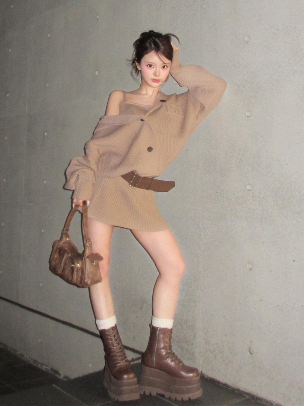 モデル：158cm（着用サイズ：FREE　着用カラー：MOC）