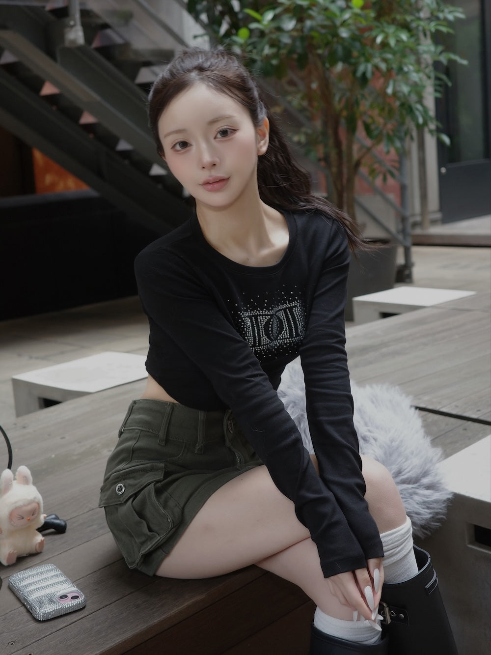 モデル：158cm（着用サイズ：FREE　着用カラー：BLK）