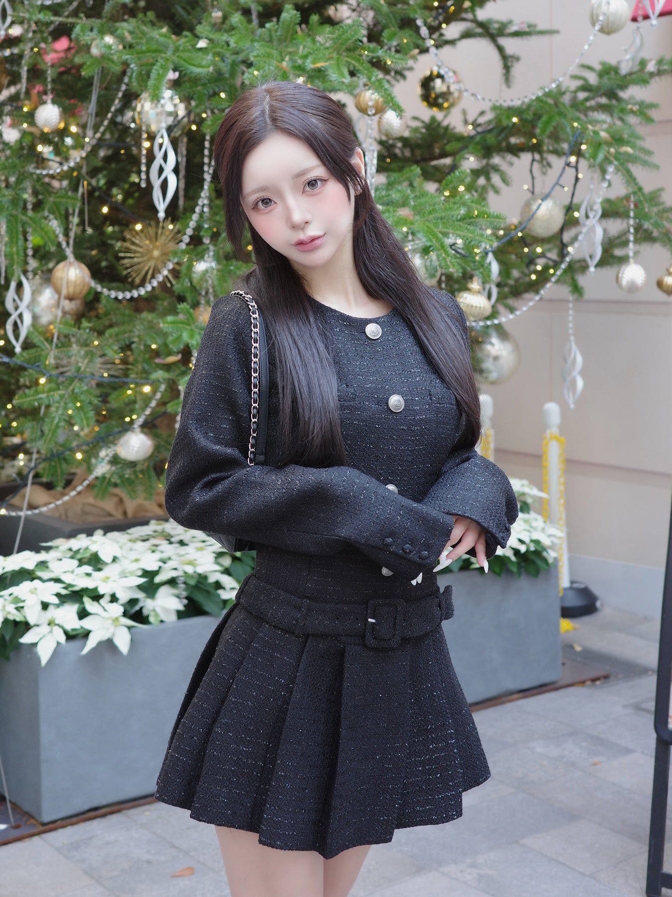 モデル：158cm（着用サイズ：FREE　着用カラー：BLK）