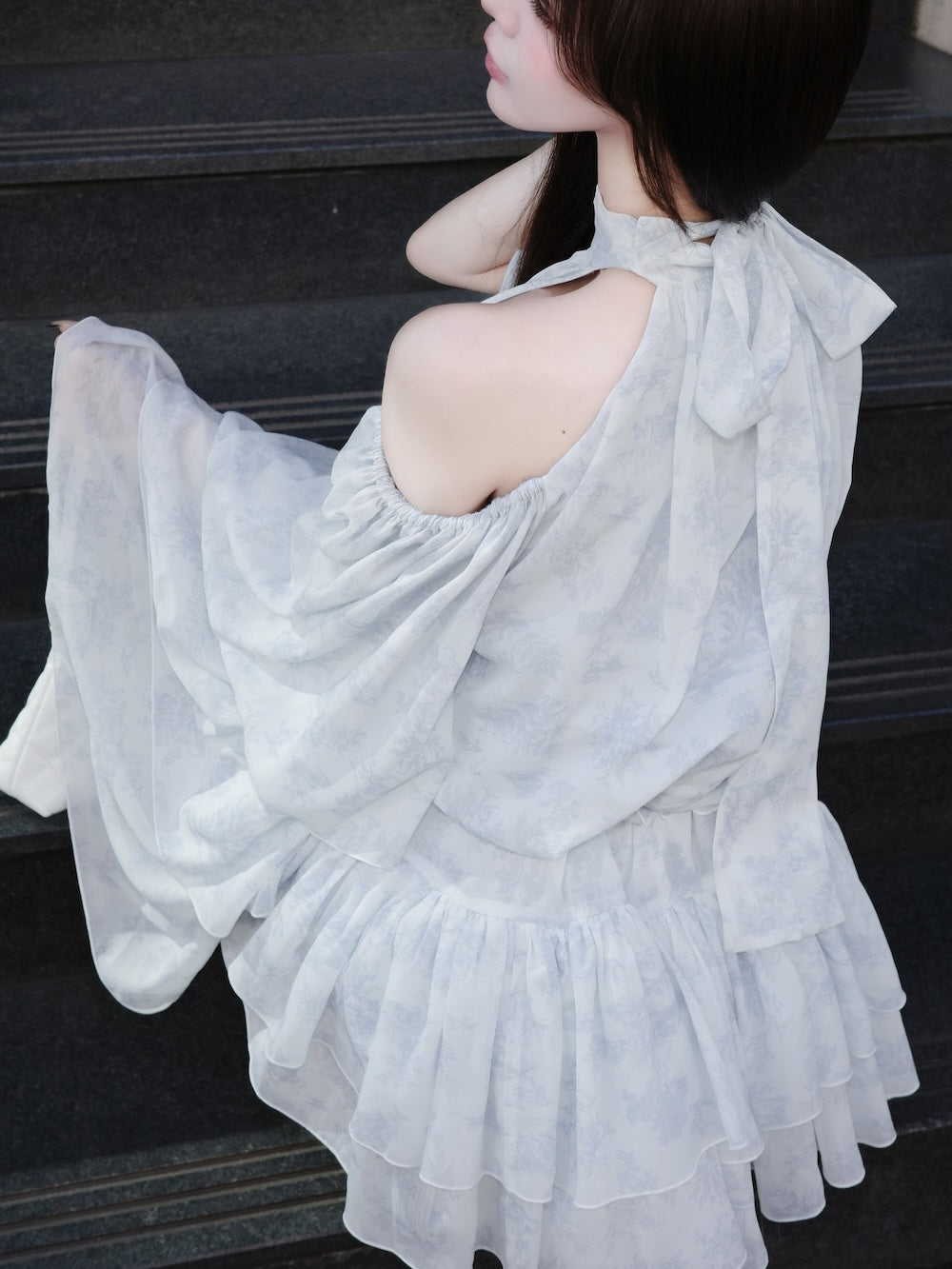 モデル：158cm（着用サイズ：FREE　着用カラー：SAX）