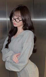 モデル：158cm（着用サイズ：FREE　着用カラー：GRY）