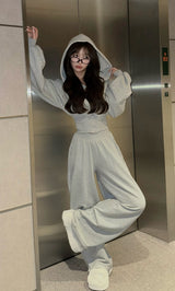 モデル：158cm（着用サイズ：FREE　着用カラー：GRY）