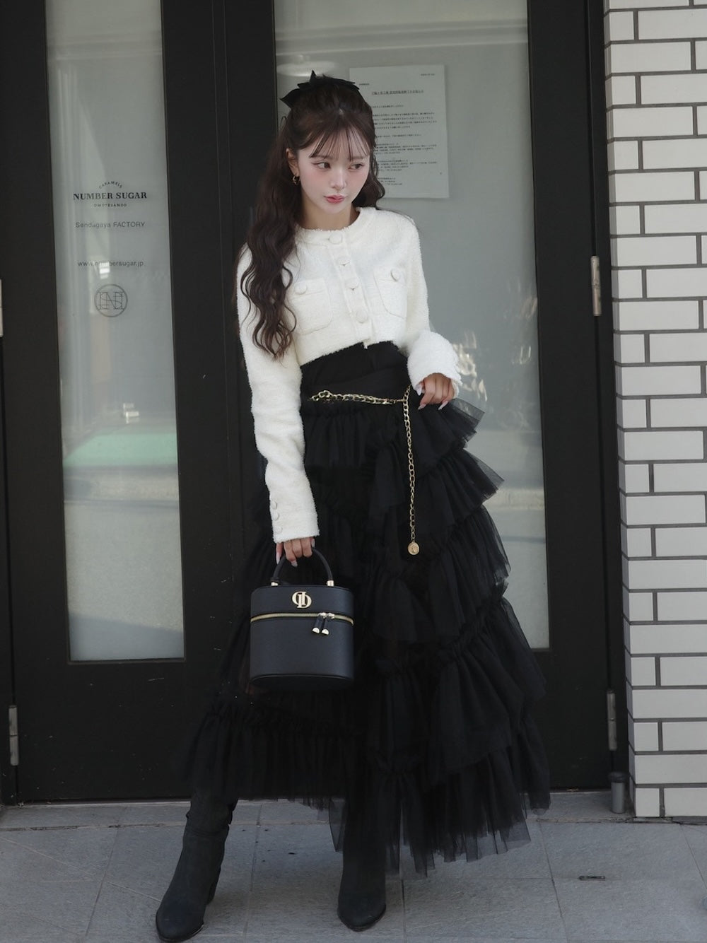 モデル：158cm（着用サイズ：FREE　着用カラー：BLK）