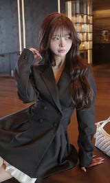 モデル：158cm（着用サイズ：FREE　着用カラー：BLK）