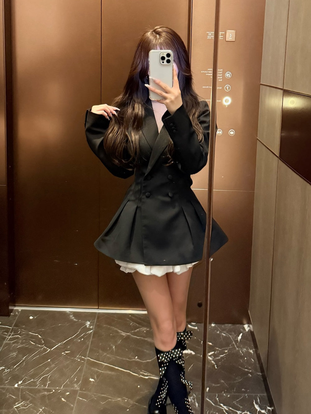 モデル：158cm（着用サイズ：FREE　着用カラー：BLK）