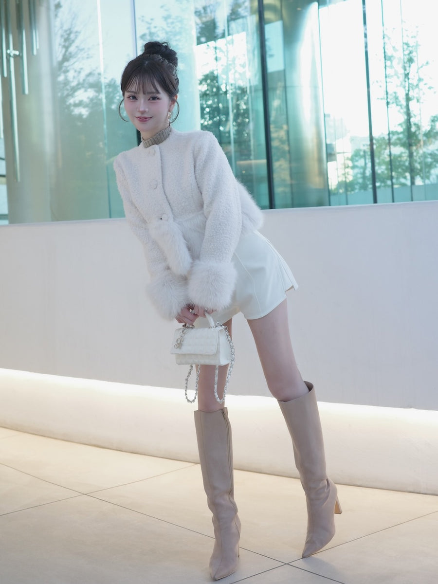 モデル：158cm（着用サイズ：S　着用カラー：IVO）