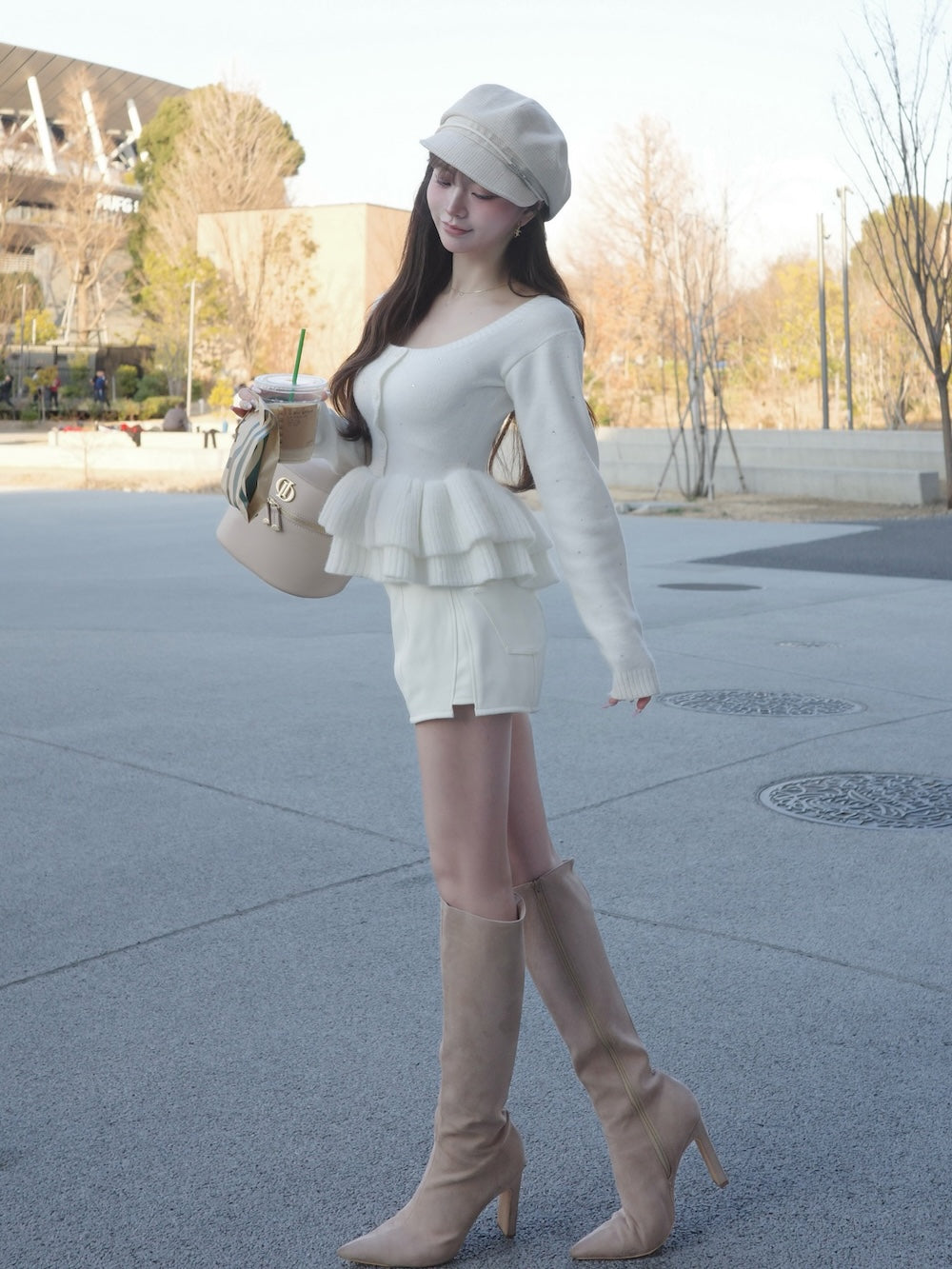 モデル：158cm（着用サイズ：FREE　着用カラー：WHT）