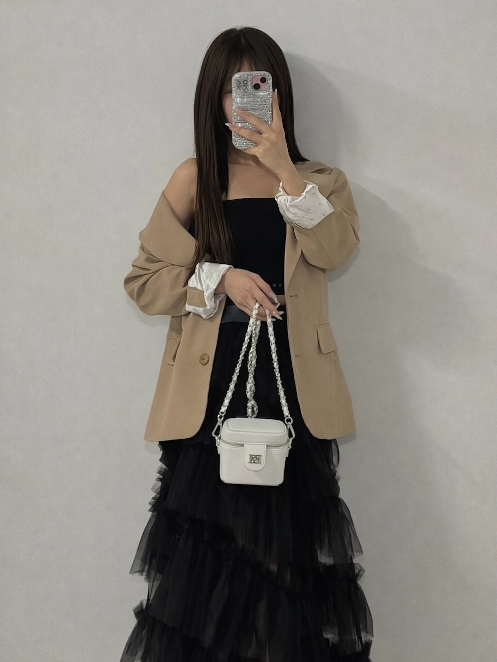 モデル：158cm（着用サイズ：FREE　着用カラー：BLK）