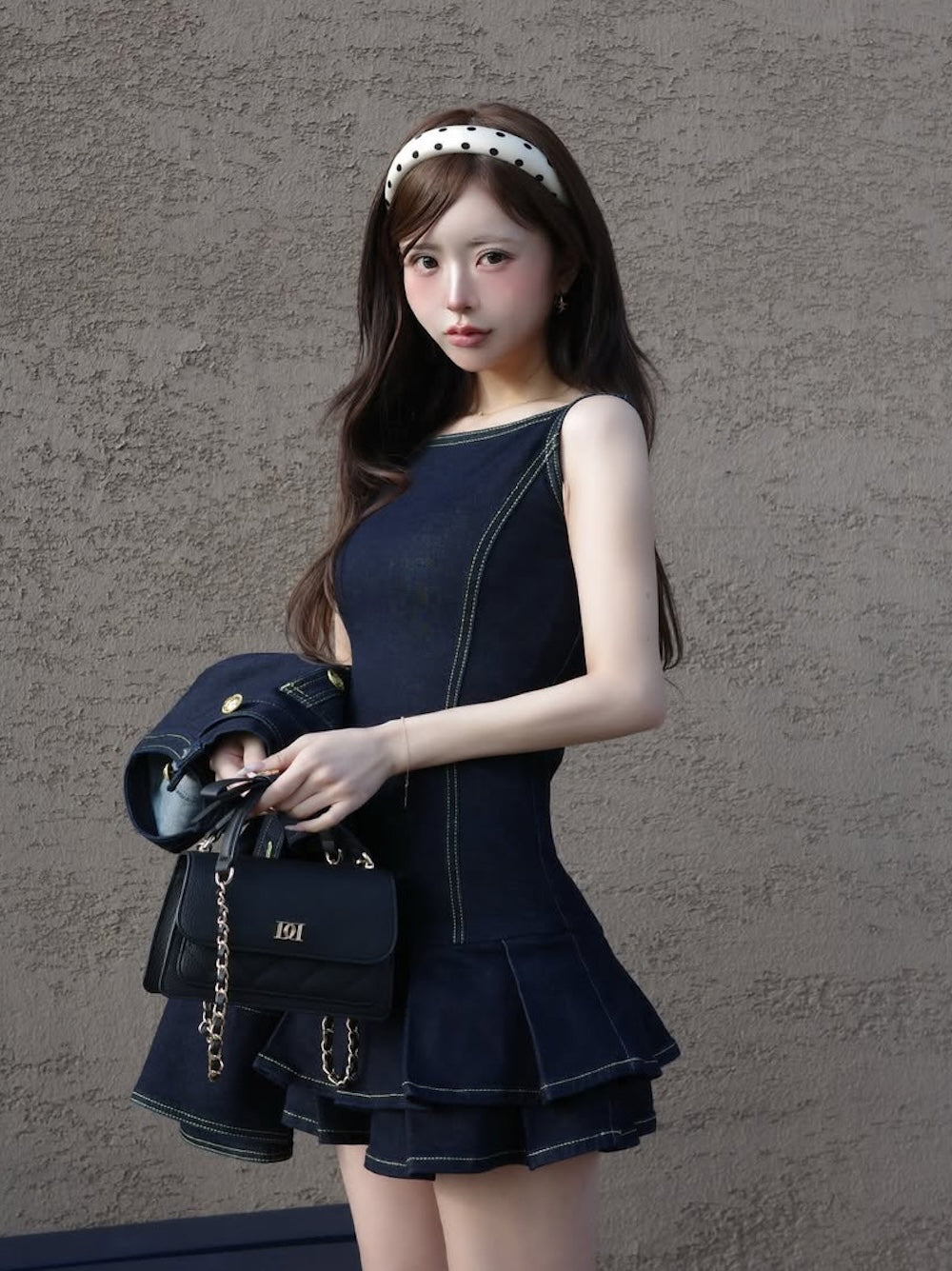 モデル：158cm（着用サイズ：FREE　着用カラー：IND）