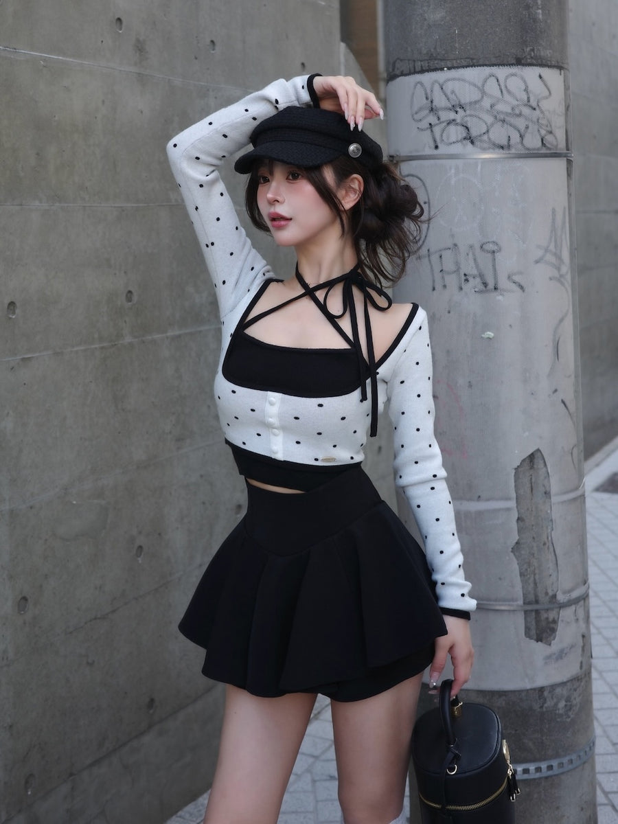 モデル：158cm（着用サイズ：FREE　着用カラー：BLK）