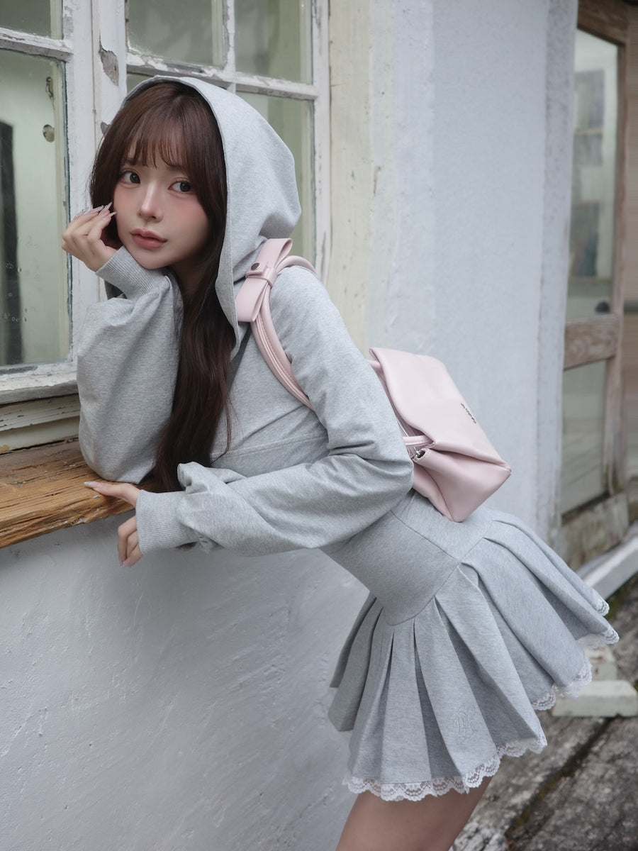 モデル：158cm（着用サイズ：FREE　着用カラー：GRY）