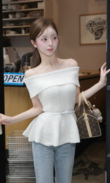 モデル：158cm（着用サイズ：FREE　着用カラー：IVO）