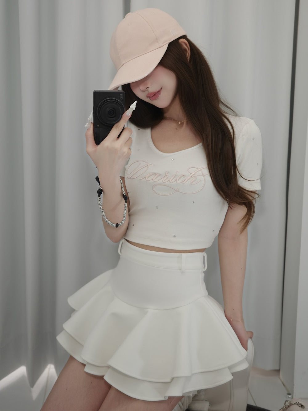 モデル：158cm（着用サイズ：FREE　着用カラー：WHT）