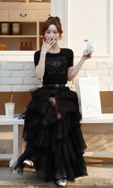 モデル：158cm（着用サイズ：FREE　着用カラー：BLK）