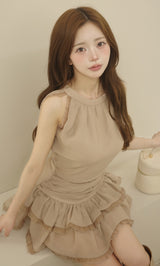 モデル：158cm（着用サイズ：FREE　着用カラー：BEG）