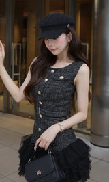 モデル：158cm（着用サイズ：FREE　着用カラー：BLK）