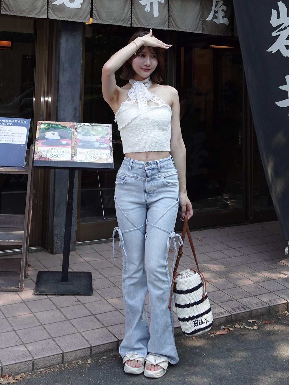 モデル：162cm（着用サイズ：FREE　着用カラー：IVO）