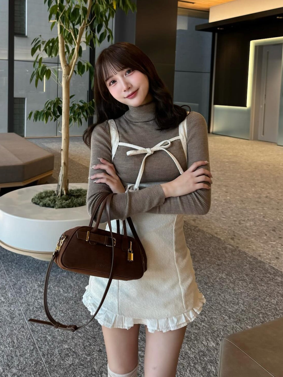 モデル：162cm（着用サイズ：FREE　着用カラー：IVO）