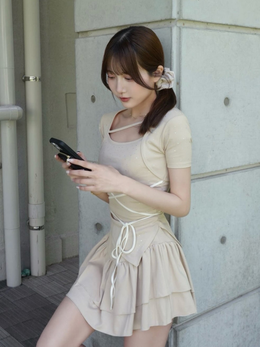 モデル：162cm（着用サイズ：FREE　着用カラー：BEG）